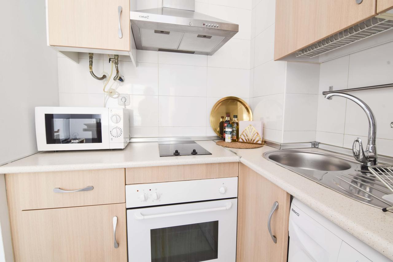 P&P Apartaments Carrera De Capuchinos Málaga Esterno foto