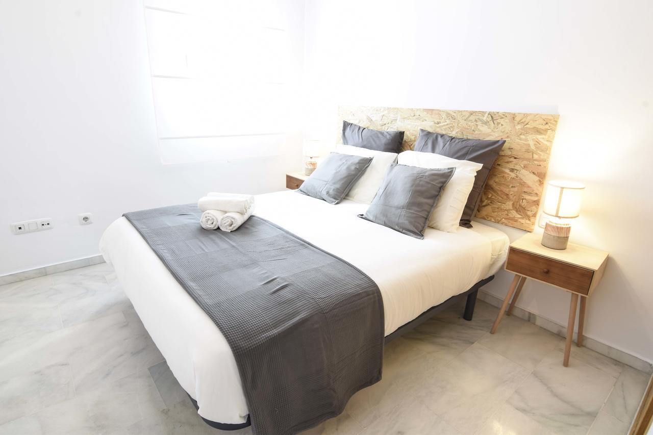 P&P Apartaments Carrera De Capuchinos Málaga Esterno foto