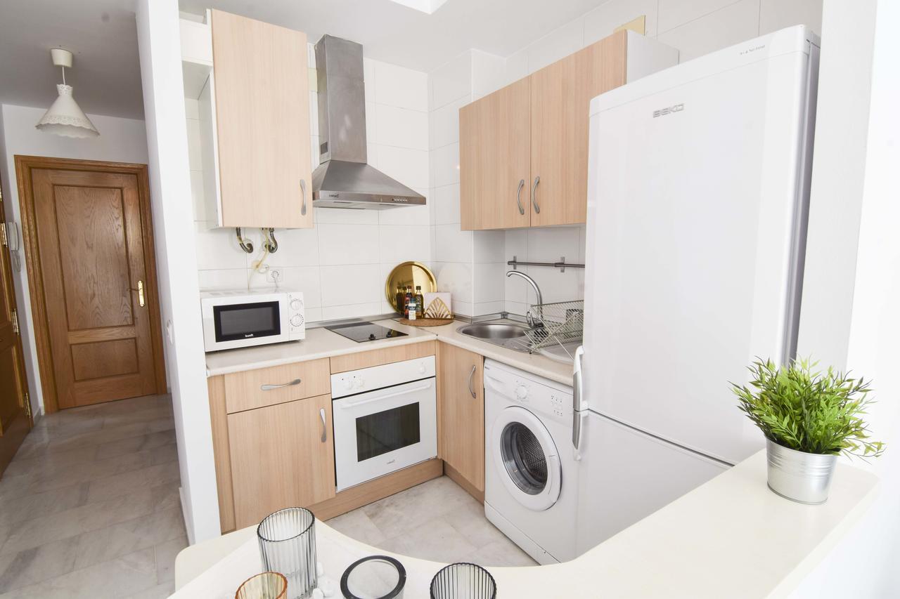 P&P Apartaments Carrera De Capuchinos Málaga Esterno foto