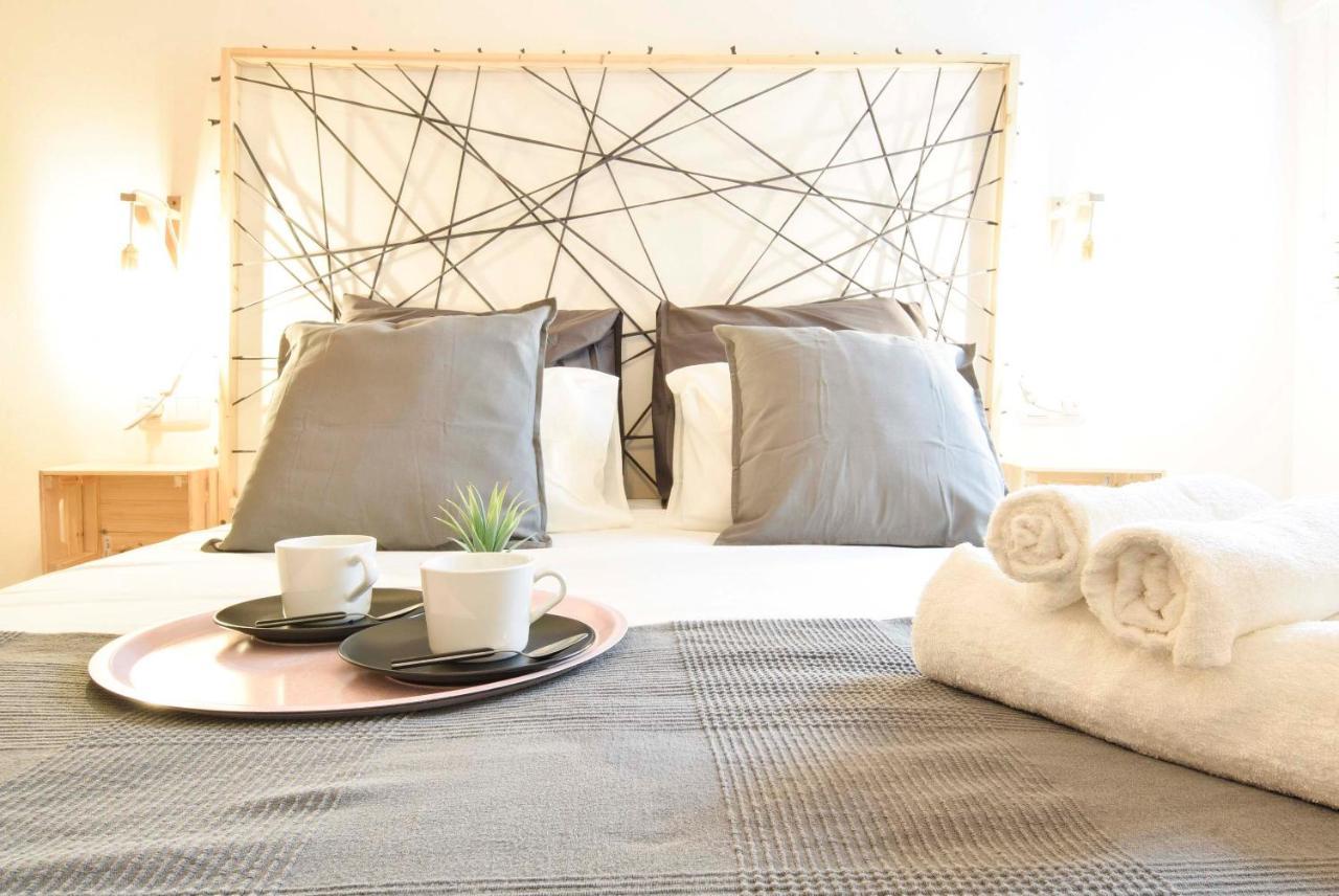P&P Apartaments Carrera De Capuchinos Málaga Esterno foto