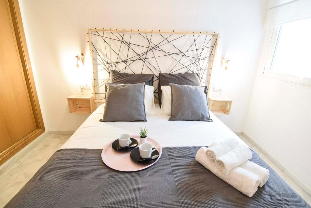 P&P Apartaments Carrera De Capuchinos Málaga Esterno foto