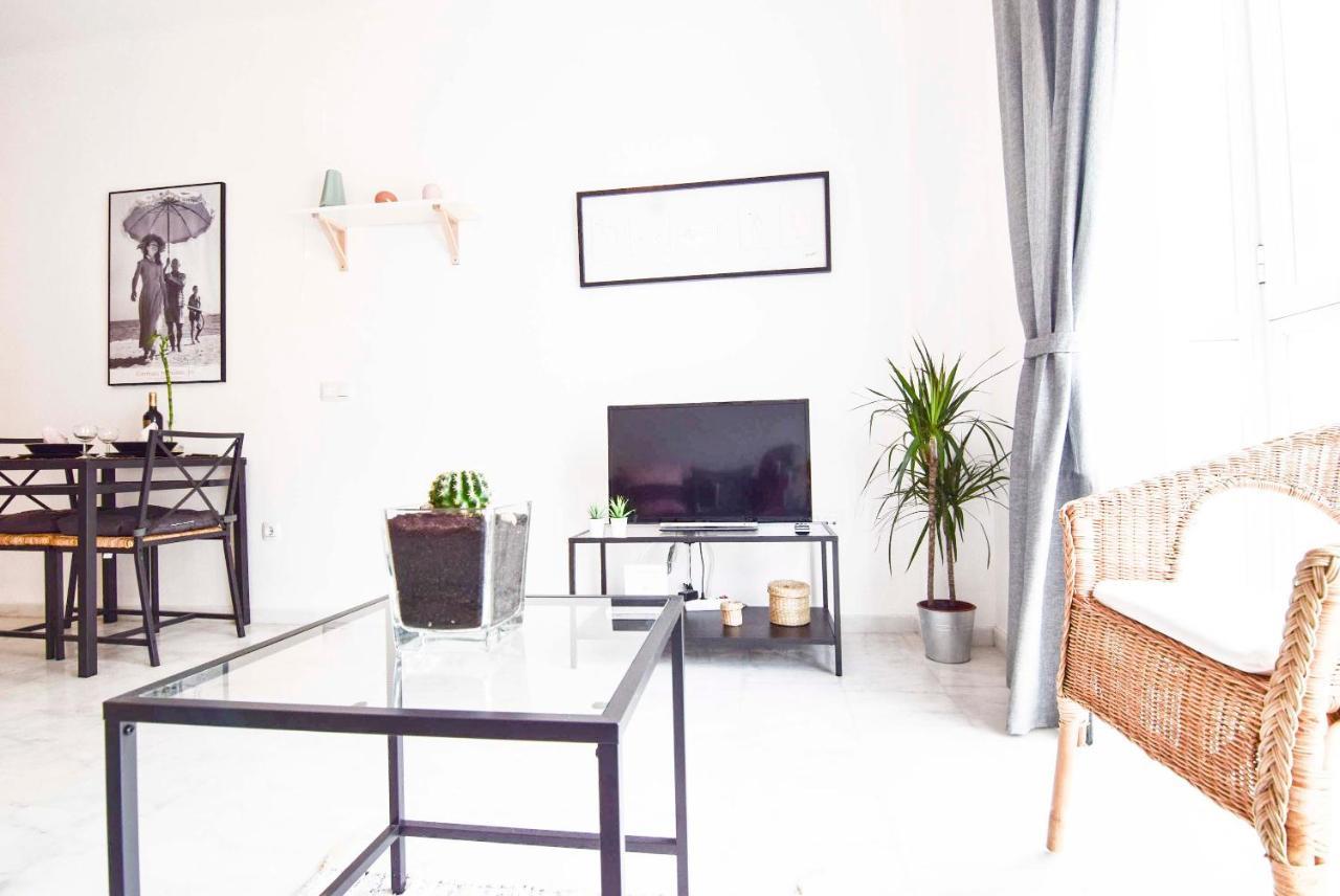 P&P Apartaments Carrera De Capuchinos Málaga Esterno foto