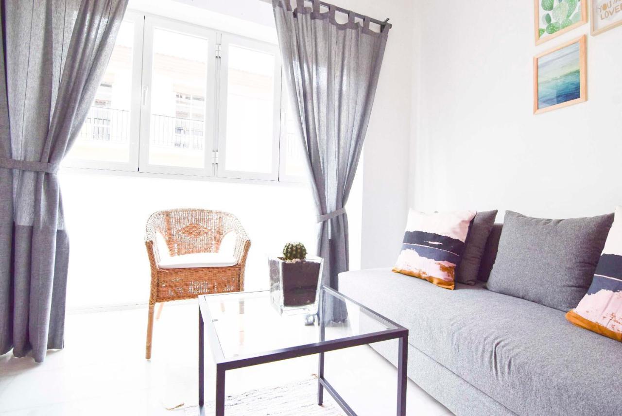 P&P Apartaments Carrera De Capuchinos Málaga Esterno foto