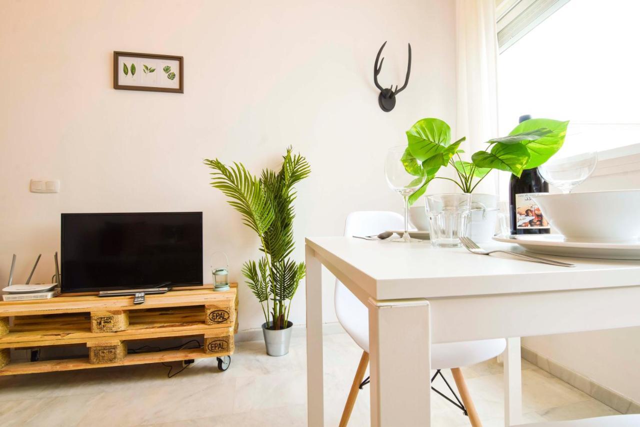 P&P Apartaments Carrera De Capuchinos Málaga Esterno foto
